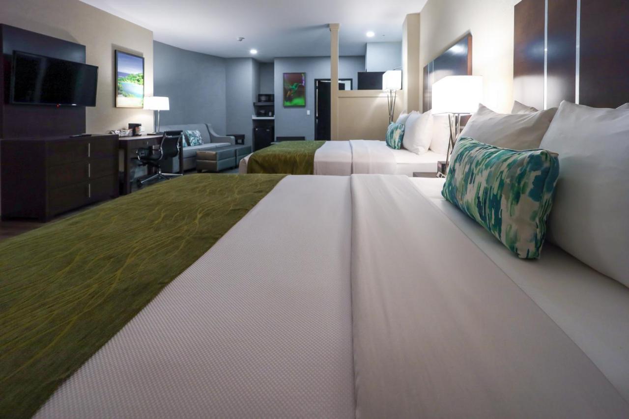 Comfort Inn & Suites Tobago Signal Hill Zewnętrze zdjęcie