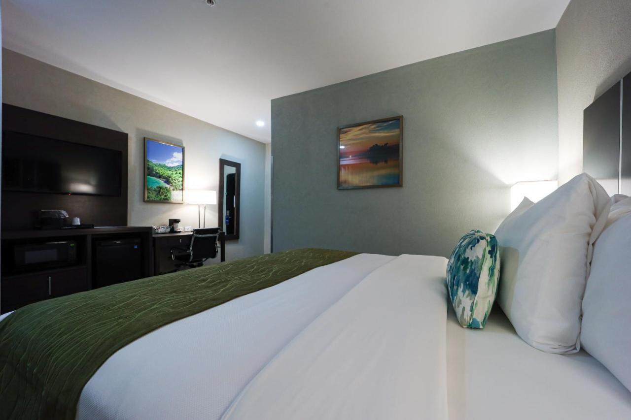 Comfort Inn & Suites Tobago Signal Hill Zewnętrze zdjęcie