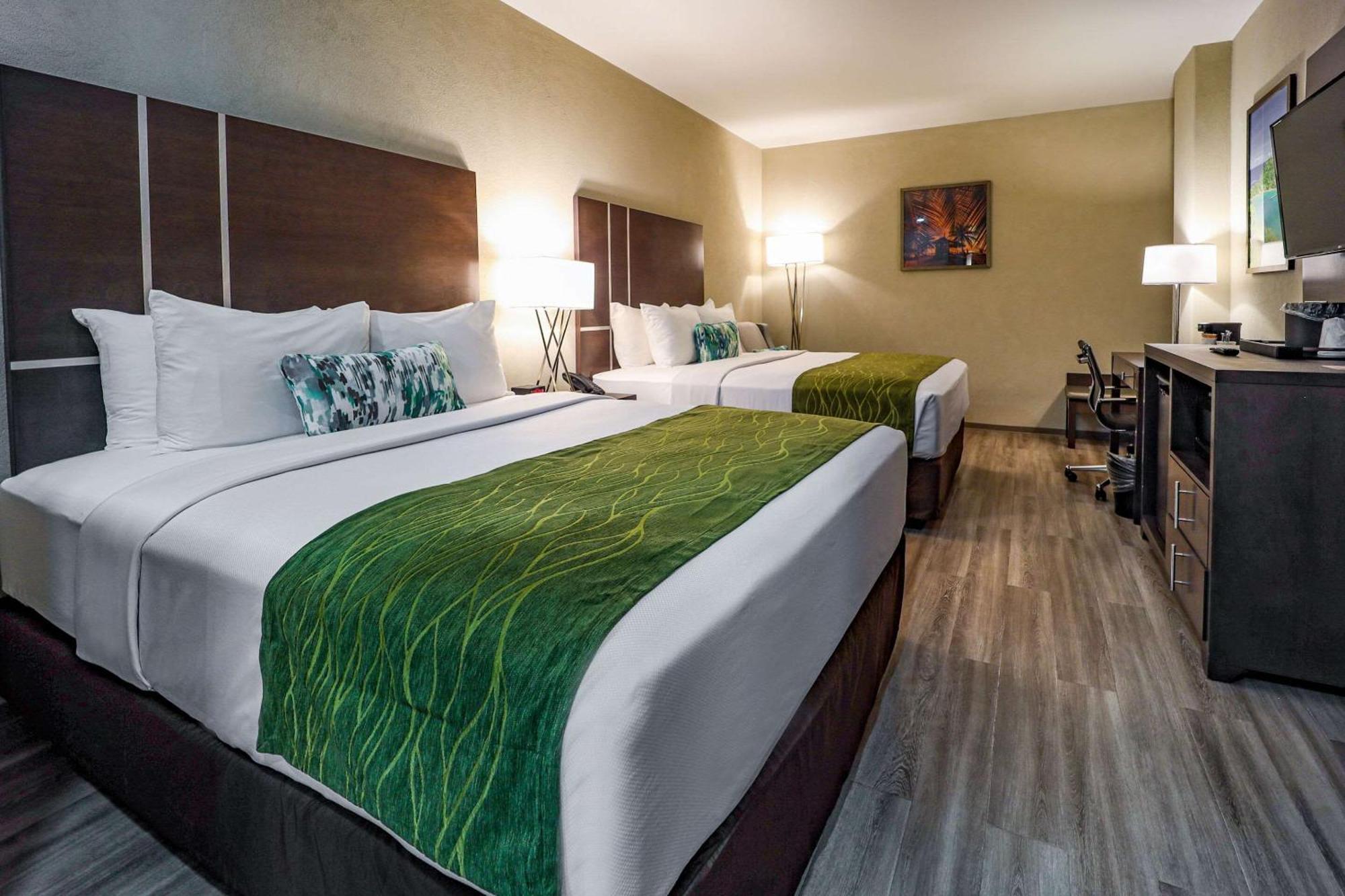 Comfort Inn & Suites Tobago Signal Hill Zewnętrze zdjęcie
